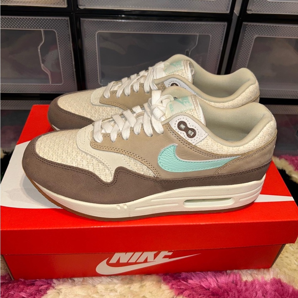 Nike Air Max Crepe Brown